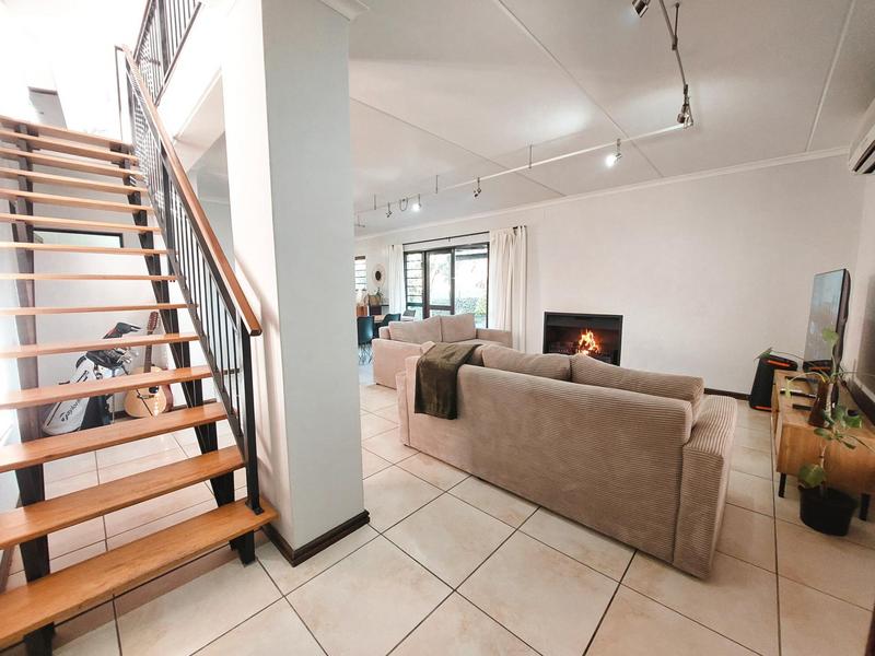 3 Bedroom Property for Sale in Bloemhof Western Cape